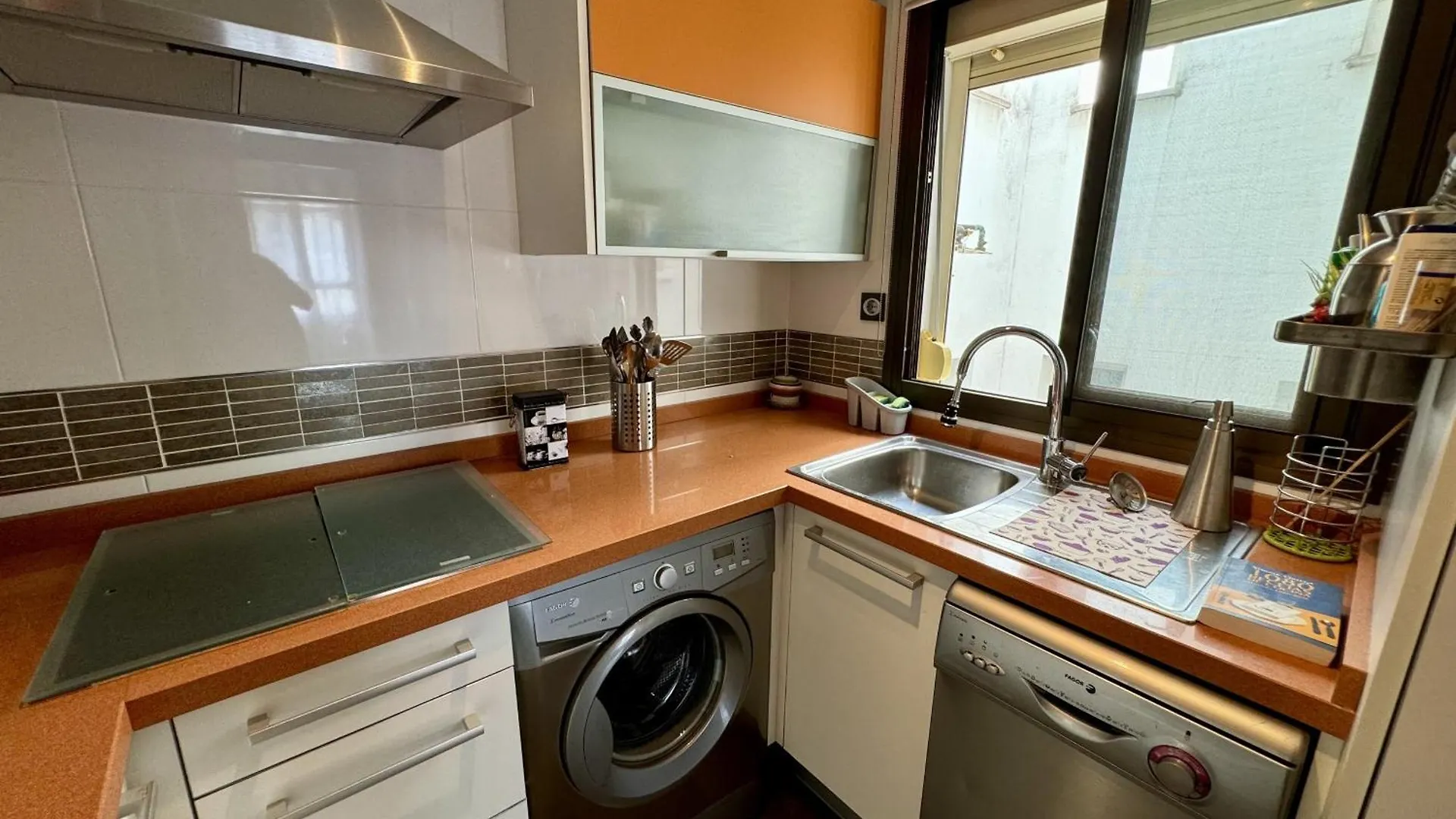 Marbella Downtown 13 By Homing Apartment 0*,